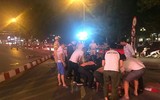 [ẢNH] Hiện trường ba vụ tai nạn giao thông liên tiếp ở Hà Nội trong đêm 22-4