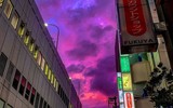 [ẢNH] Bầu trời Nhật Bản chuyển màu tím 