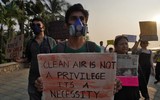 [ẢNH] Sinh viên nhiều nơi trên thế giới đồng loạt xuống đường vì môi trường vào ngày Black Friday