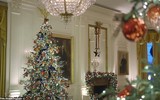 [ẢNH] Đệ nhất phu nhân nước Mỹ Melania Trump trang hoàng Nhà Trắng đón Giáng sinh 2019