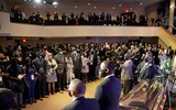 [ẢNH] Hàng trăm người tụ tập ở tang lễ George Floyd, người đàn ông da màu tử vong do cảnh sát Mỹ