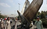 Hình ảnh thương tâm của vụ rơi máy bay Boeing 707 tại Iran