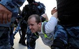 [ẢNH] Cảnh sát Nga trấn áp và bắt giữ hơn 1.000 người biểu tình