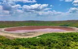 [ẢNH] Ngỡ ngàng trước những hồ nước thay đổi màu sắc kỳ diệu trên thế giới
