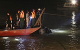 Toàn cảnh các lực lượng trắng đêm tìm kiếm cứu nạn xe ô tô gặp nạn trên sông Hồng