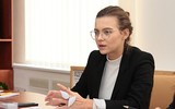 Dung nhan nữ Thứ trưởng Nội vụ xinh đẹp 25 tuổi của Ukraine