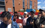 [Ảnh] Người biểu tình ủng hộ Hồng Kông và Trung Quốc đụng độ nhau ở nhiều nơi trên thế giới