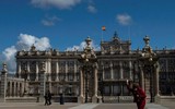 [Ảnh] Bị điều tra bê bối tài chính, cựu quốc vương Tây Ban Nha Juan Carlos đột ngột bỏ đi