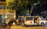 Hà Nội: Xe cứu thương gây tai nạn cho cô gái trẻ rồi bỏ chạy