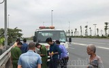 Hà Nội: Xe cứu hộ mất lái tông vào nhóm người tập thể dục ven đường, 2 người tử vong