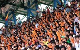 Chùm ảnh: Nam Định lên V-League, sân Thiên Trường mở hội bằng pháo sáng
