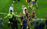 [ẢNH] Bị giễu cợt, đội Thụy Điển lao vào đòi tẩn nhau với Đức