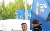 [ẢNH] Neymar buồn bã cùng đội tuyển Brazil rời nước Nga