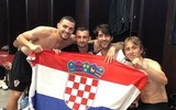 [ẢNH] Fan Croatia nướng dê trong ôtô, tưng bừng ăn mừng kỳ tích vào chung kết