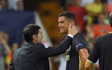 [ẢNH] Hài hước hình ảnh Ronaldo nức nở khóc như trẻ con khi nhận thẻ đỏ