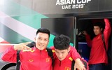[ẢNH] ĐT Việt Nam được chào đón tưng bừng khi đặt chân đến UAE dự Asian Cup