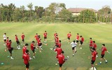 [ẢNH] Đặng Văn Lâm miệt mài bay nhảy, chờ tỏa sáng ở Thai League