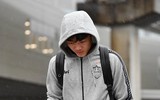 [ẢNH] Xuân Trường lặng lẽ dưới mưa ở Tokyo, chuẩn bị đá Champions League