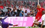 [ẢNH] Robben và Ribery bật khóc trong ngày chia tay Bayern bằng chức vô địch