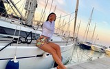[ẢNH] Ronaldo và bạn gái khoe dáng bốc lửa trên du thuyền ở Hy Lạp
