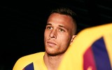 [ẢNH] Barca ra mắt mẫu áo đấu sân khách cực bắt mắt