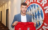 [ẢNH] Coutinho hớn hở ra mắt Bayern, lấy số áo tuyệt đẹp Robben để lại