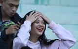 [ẢNH] Fan nữ lâng lâng hạnh phúc cùng chiến thắng của THPT Hà Đông