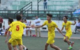 [ẢNH] Cầu thủ THPT Kim Liên bật khóc sau trận thua trước trường Vân Tảo