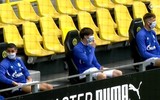 [ẢNH] Cầu thủ Dortmund gây sốt khi ăn mừng theo kiểu 'giãn cách xã hội'