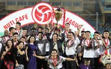[ẢNH] Văn Quyết tỏa sáng trong ngày CLB Hà Nội ẵm cúp vô địch quốc gia