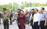[ẢNH] Thích thú hình ảnh Cảnh sát cơ động kỵ binh diễu hành tại Hà Nội