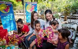 Mỹ Linh, Thanh Tú giản dị tổ chức vui Trung thu cho trẻ em có hoàn cảnh khó khăn