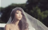 Chế Nguyễn Quỳnh Châu diện váy cưới giữa khung cảnh đầy chất thơ