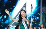 Nhan sắc đời thường của tân Hoa hậu Lương Thùy Linh