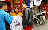 Hà Nội: Áo phông in hình Kim Jong Un-Donald Trump đắt hàng