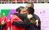 Nữ võ sỹ dân tộc Thái bật khóc khi lần đầu vô địch SEA Games