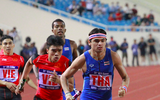 Nghẹt thở cuộc đấu Việt Nam và Thái Lan trên đường chạy tiếp sức 4x400m