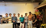 Diva Thanh Lam và chồng tay trong tay tới dự triển lãm điêu khắc 