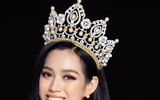 Nhan sắc Hoa hậu Đỗ Thị Hà sau một tháng đăng quang