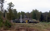 [ẢNH] Lá chắn 'Đại bàng vàng' S-25 Berket bảo vệ Moscow