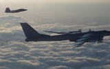 [ẢNH] ‘Chim ăn thịt’ F-22 Mỹ lao lên chặn ‘gấu bay’ Tu-95MS Nga