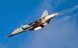 [ẢNH] Trung Quốc cho JH-7 phóng tên lửa thị uy, coi chừng ‘gậy ông đập lưng ông’