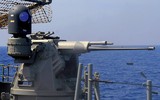 [ẢNH] Pháo hạm Mk38, vũ khí chết người giáng vào xuồng cao tốc đối phương