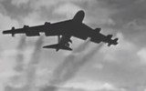 [ẢNH] Liên Xô sao chép tên lửa Mỹ - Phần 1: Phạm Tuân bắn cháy B-52 bằng tên lửa sao chép từ Mỹ