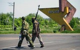 [ẢNH] Quân ly khai dùng súng chống tăng Liên Xô để khoan thủng xe bọc thép Ukraine