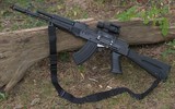 [ẢNH] Ly khai Ukraine bất ngờ có súng trường tấn công AK-103