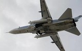 [ẢNH] ‘Kiếm sĩ’ Su-24M Nga thường xuyên bay cắt mặt chiến hạm phương Tây