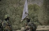[ẢNH] Biệt kích Taliban công khai nhạo báng Mỹ