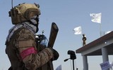 [ẢNH] Taliban 'vãi đạn' ăn mừng 'độc lập' sau khi lính Mỹ cuối cùng rời đi