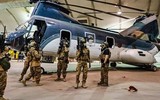 [ẢNH] Mỹ gây sốc khi 'đốt nốt' kho vũ khí nửa tỷ USD ngay tại sân bay Kabul